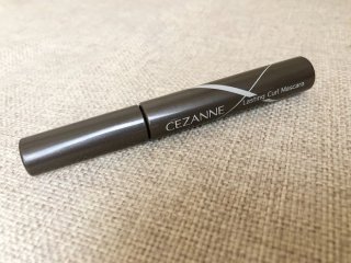 CEZANNE「耐久カールマスカラ」（638円）（C）コクハク