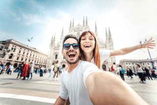 私たち付き合ってまーす（写真:iStock）