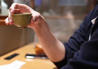 飲み仲間から始まって…（写真:iStock）