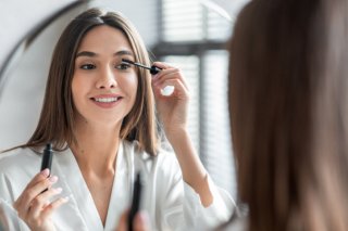 マスカラは目頭に（写真:iStock）