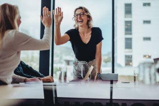 バリバリ仕事できていいな…（写真:iStock）