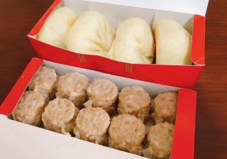 551 HORAI 豚まん 4個入：840円、焼売 10個入：750円（C）コクハク