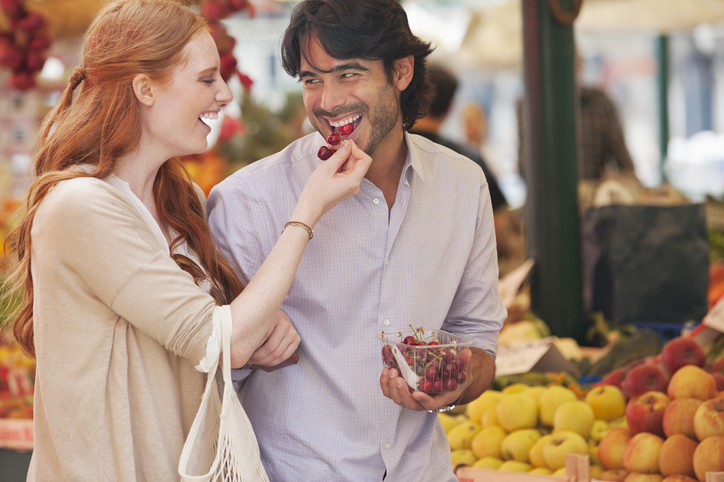 いつまでもピュアな恋愛を（写真:iStock）