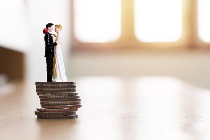 結婚とお金は切り離せない（写真:iStock）