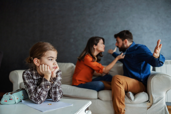 両親の喧嘩を見てきたので（写真:iStock）