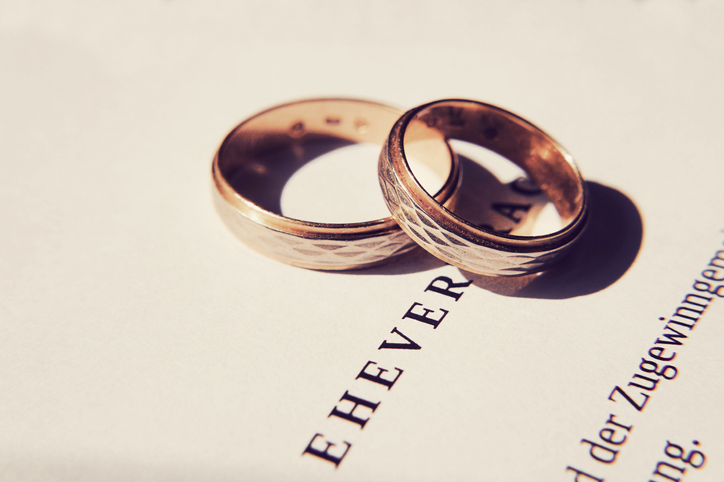 年上婚は増加中（写真:iStock）