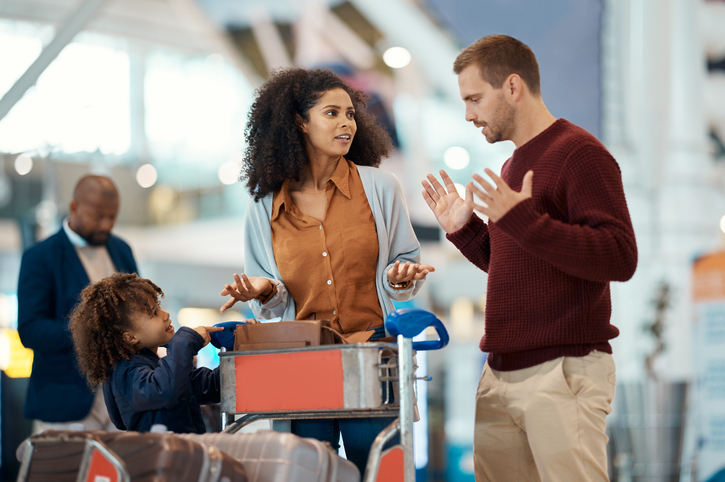 せっかくの家族旅行が（写真:iStock）