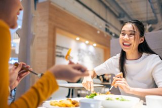 ランチなら時間も読みやすい（写真:iStock）