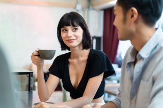 ついつい見ちゃう（写真:iStock）