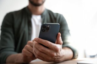 スマホがあればすぐにバイトも見つかる（写真:iStock）