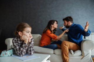 子どものことも考えて（写真:iStock）