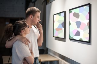 アートを理解したいんです（写真:iStock）