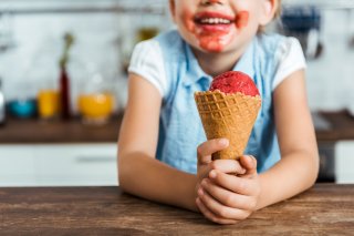 おうちでアイス食べよう？（写真:iStock）