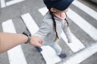 子どもからパパを奪えない（写真:iStock）