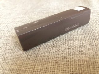 （メーカー名/CEZANNE、商品名/リップカラーシールド 02オランジュベージュ、価格/650円）（C）コクハク