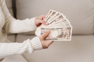 とにかくお金が必要（写真:iStock）