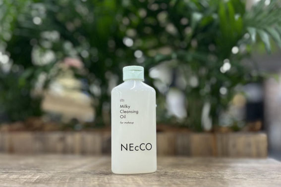 NEcCO（ネッコ）クレンジングミルクオイル 80mL 2,800円（税込）