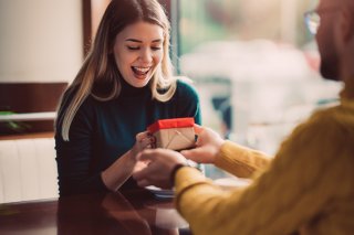 この子をもっと喜ばせたい（写真:iStock）