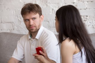 鼻毛、出てるやん！（写真:iStock）