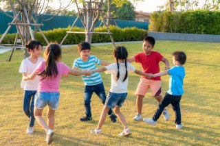 子どもがたくさんいるのはいいけれど（写真:iStock）