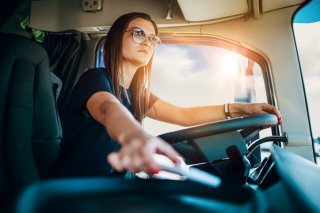 女トラック野郎です（写真:iStock）