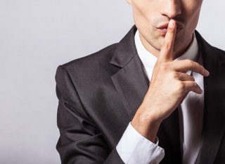 声を出さないで（写真:iStock）