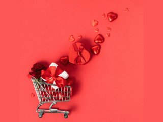 チョコレートをまとめ買い（写真:iStock）