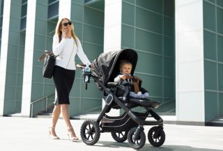 子どもと一緒に（写真:iStock）