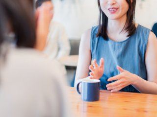 愚痴には聞こえない（写真:iStock）