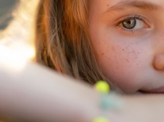 我が子への後ろめたさが（写真:iStock）