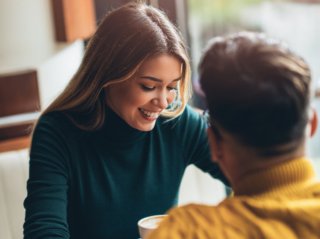 肉体関係がないまま1年（写真:iStock）