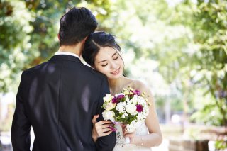 SNSの「ご報告」にウンザリ（写真:iStock）