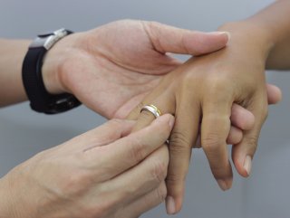 私の結婚願望を知っているはず（写真:iStock）