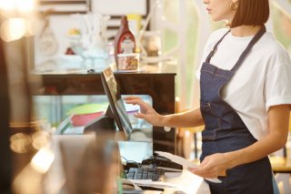 レジの人、ごめんなさい（写真:iStock）