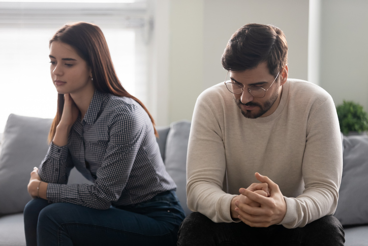 急に離婚を突きつけられて（写真:iStock）