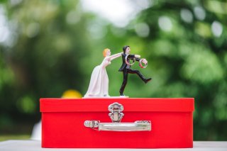 結婚の圧がすごい（写真:iStock）