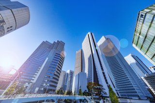 新宿の高層ビル群まですぐ近く（写真:iStock）