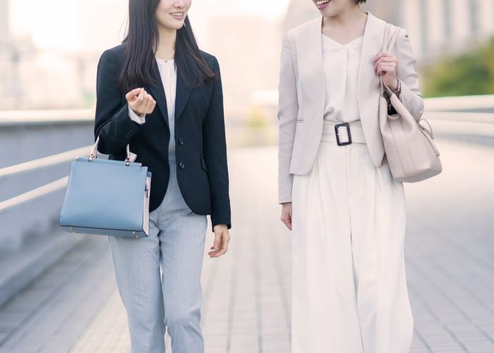 上品なママ友（写真:iStock）