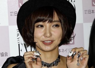 篠田麻里子はIT社長の新彼氏と旅行＆交際宣言！ 広末涼子、上原多香子…“悪評”でもハマる男たちとは？