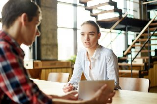 冷静な話し合いを心がけて（写真:iStock）