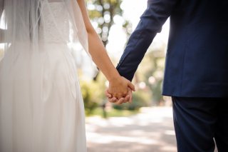 結婚を決めるなら早いほうがいい（写真:iStock）