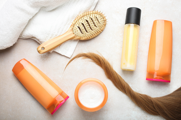 ヘアケア剤でダメージ軽減（写真:iStock）