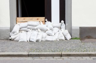 土嚢で備えを（写真:iStock）