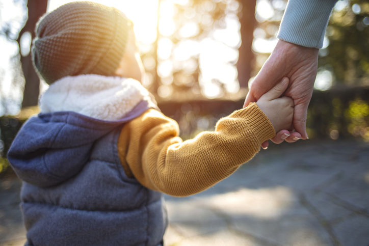 ずっとひとりで育ててきたの（写真:iStock）