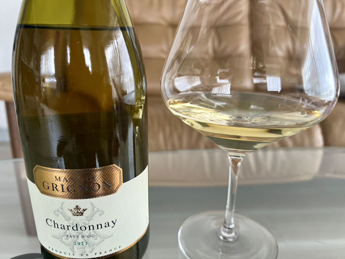 『MANOIR GRIGNON CHARDONNAY（マノワール・グリニョン シャルドネ）』税抜998円（税込1,097円）