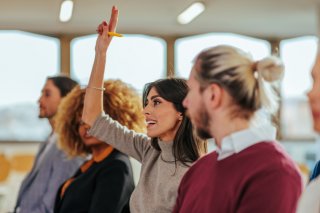 私がやりまーす（写真:iStock）