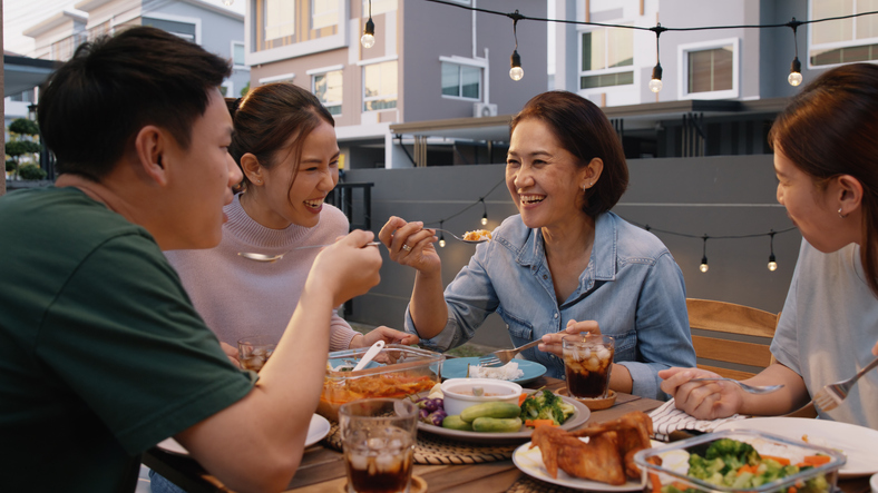 みんなと仲良くしてほしい（写真:iStock）