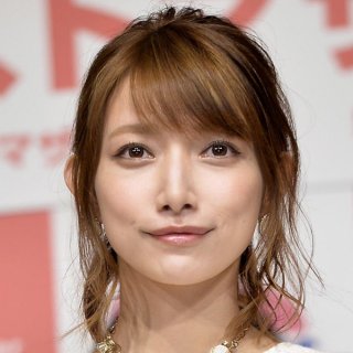 後藤真希と一緒の“8万円沖縄ツアー”に《安売りしすぎ》と心配の声…"透け写真集"バカ売れ中なのに