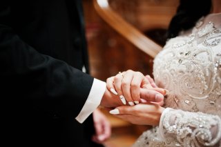 スピード婚だった（写真:iStock）