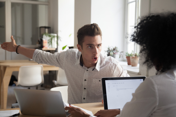 態度豹変、怖すぎる！（写真:iStock）